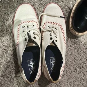 Keds. Worn a handful of times.